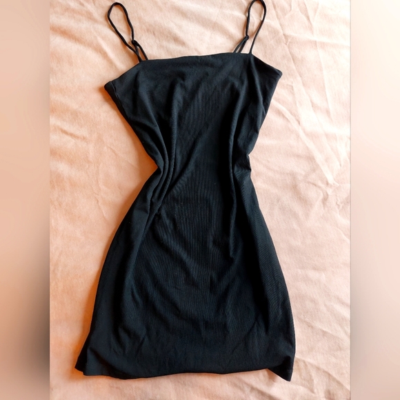 🎀2 for 50🎀 GARAGE- bodycon party dress - Picture 3 of 4